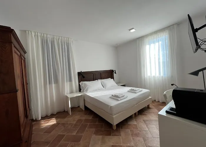 San Mamante לינה וארוחת בוקר 4*